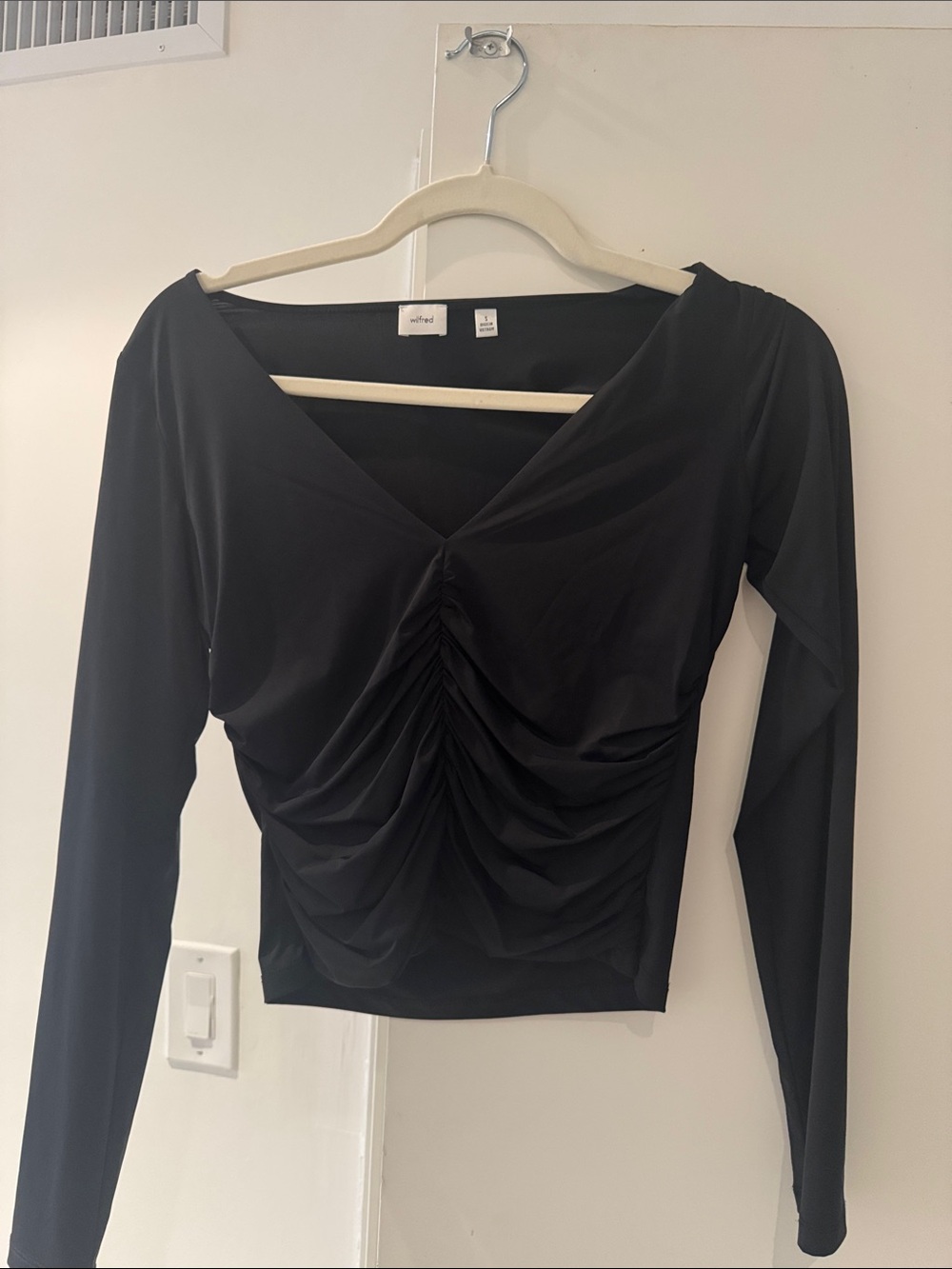 Aritzia Ruched Long-Sleeve Top